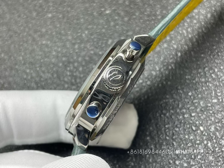 AAA Breitling TOP TIME Super Clone Watch for Sale (AB01771A1L1X1) 第5张