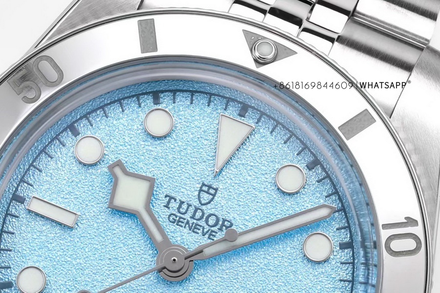 AAA super clone TUDOR BLACK BAY 54 M79000-0001 for sale: 第4张