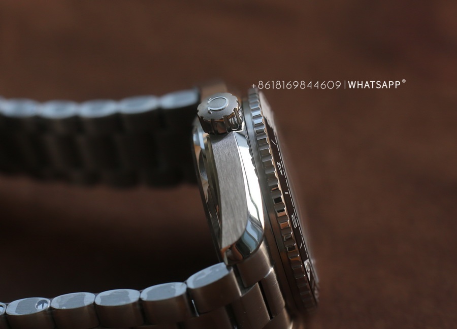 VS factory replicates the Omega Seamaster series 215.30.44.22.01.001 watch 第12张