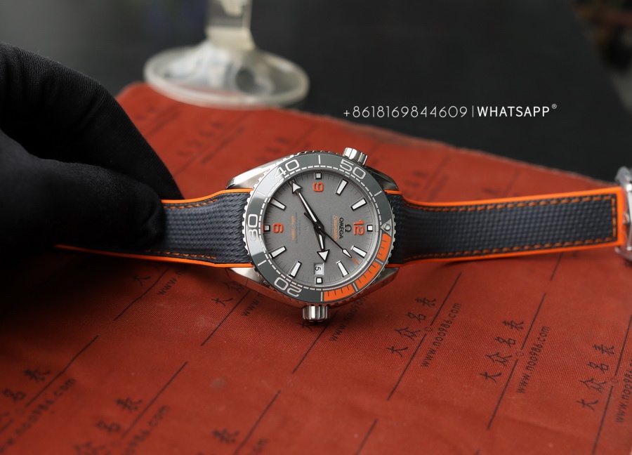 Introduction to VS Factory Omega Seamaster 1/4 Orange Titanium Metal 215.92.44.21.99.001 第7张