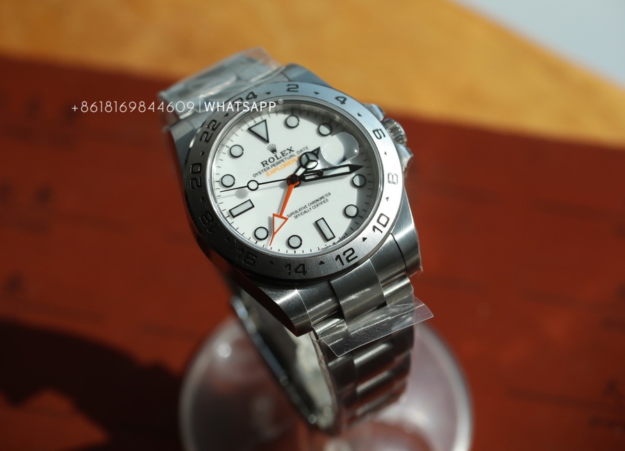 C Factory ROLEX OYSTER PERPETUAL DATE EXPLORER 2 (226570) Replica Watch Introduction 第1张