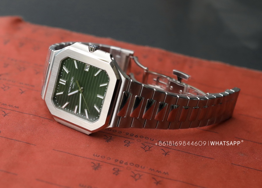 Super Clone Patek Philippe CUBITUS 5821/1A-001 Replica Watch for Sale 第8张