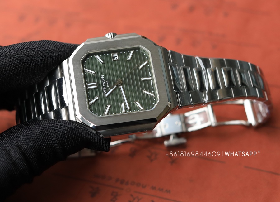 Super Clone Patek Philippe CUBITUS 5821/1A-001 Replica Watch for Sale 第3张