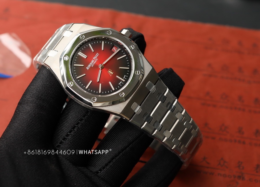1:1 Replica Audemars Piguet Royal Oak “JUMBO” 16202XT.OO.1240XT.01 for Sale 第5张