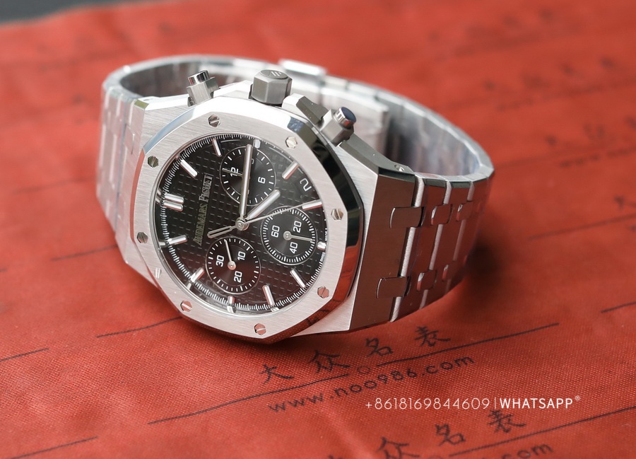 The Audemars Piguet Royal Oak 26240ST.OO.1320ST.06 super clone watch by APS Factory 第5张