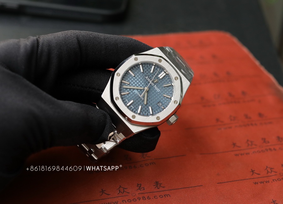 Audemars Piguet ROYAL OAK 15450ST.OO.1256ST.03 replica watch for sale 第2张