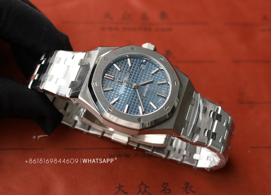 Audemars Piguet ROYAL OAK 15450ST.OO.1256ST.03 replica watch for sale 第5张
