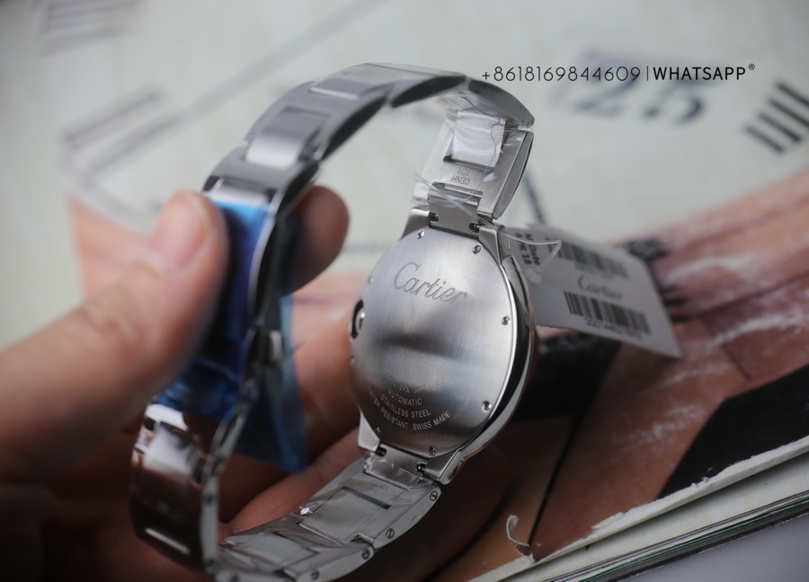カルティエ バロン ブルー ドゥ カルティエ WSBB0003 42mmモデルのご紹介 第9张