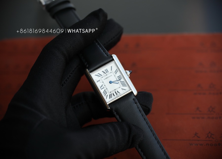 Introduction to the Top Replica CARTIER TANK MUST WSTA0041 Watch: 第4张