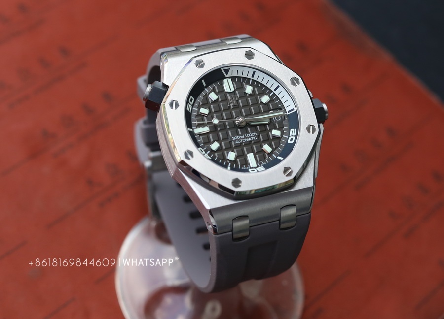 APS Factory Audemars Piguet Royal Oak Offshore 15720ST.OO.A009CA.01 (Grey) Picture Introduction 第1张