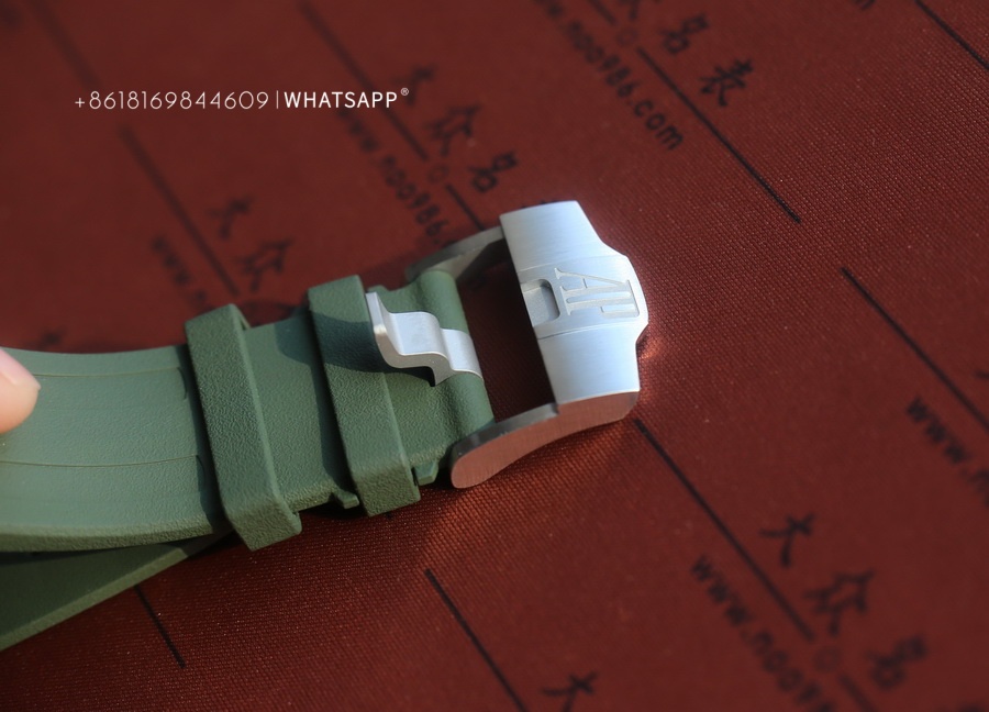 APS Factory replicates the AP Royal Oak Offshore 15710 (Green) – Pictures and Price Introduction 第13张