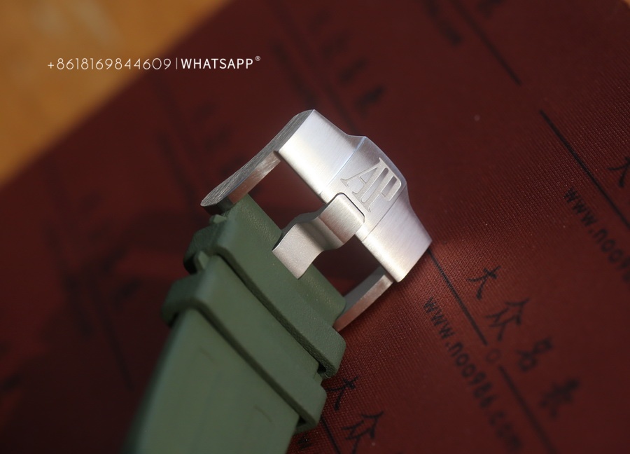 APS Factory replicates the AP Royal Oak Offshore 15710 (Green) – Pictures and Price Introduction 第12张