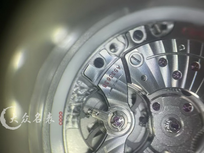 OR Factory (GF Factory) OMEGA Seamaster 300 No-Regulator Movement vs. VS Factory – Which One Is Better? 第5张