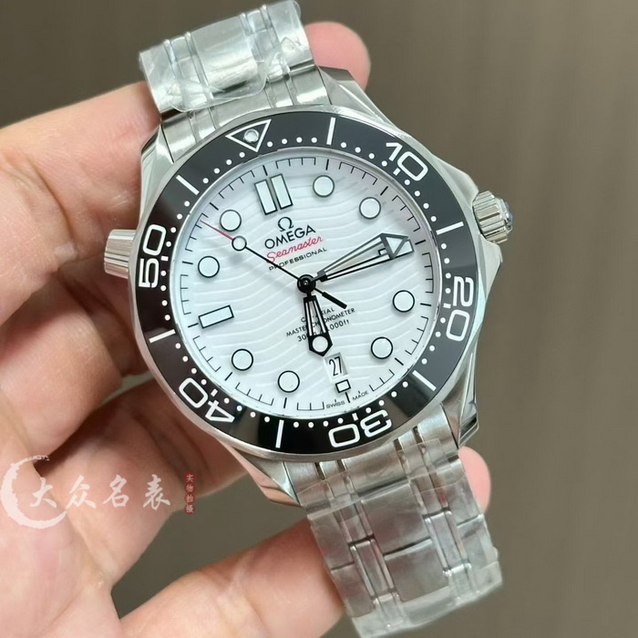 OR Factory (GF Factory) OMEGA Seamaster 300 No-Regulator Movement vs. VS Factory – Which One Is Better? 第2张