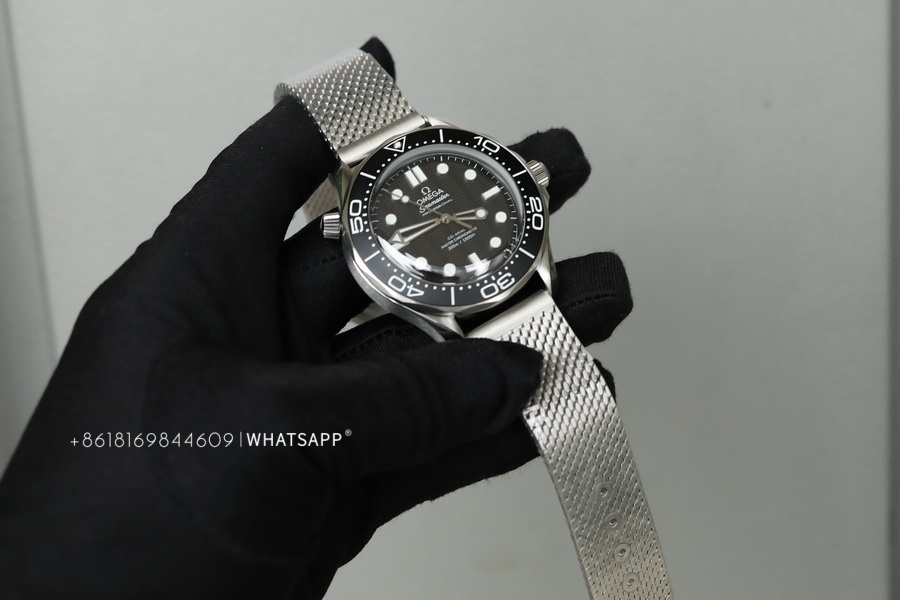 Information about the VS Factory Omega Seamaster 300 210.30.42.20.01.010 replica watch 第1张