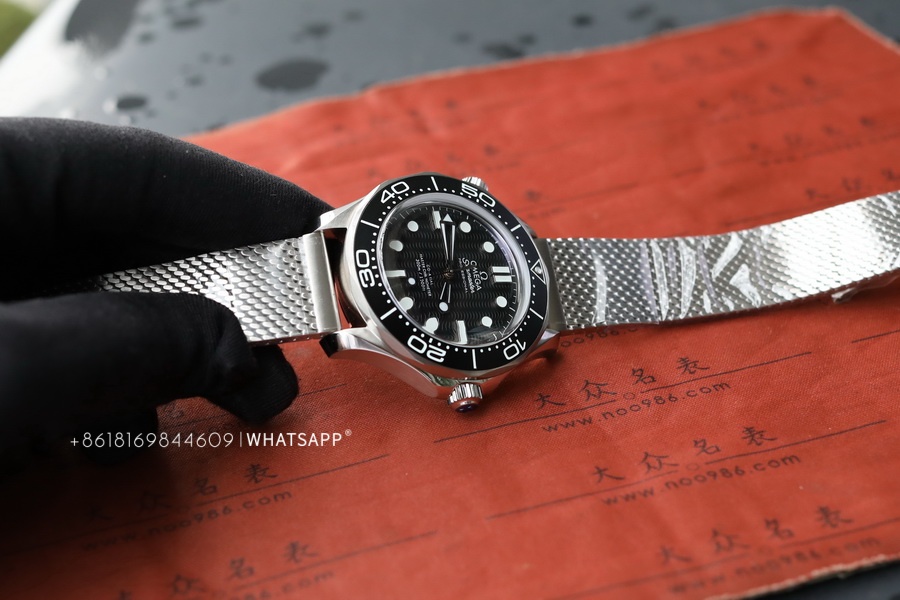 Information about the VS Factory Omega Seamaster 300 210.30.42.20.01.010 replica watch 第7张