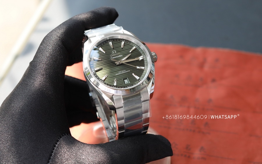 Introduction to the Omega Seamaster 220.10.41.21.10.001 Replica Watch from the VS Factory 第7张