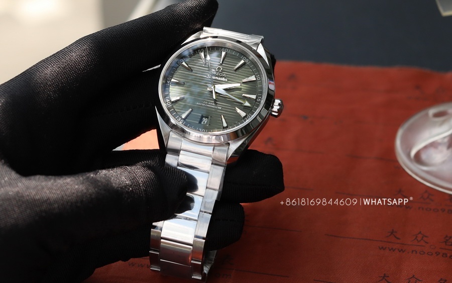 Introduction to the Omega Seamaster 220.10.41.21.10.001 Replica Watch from the VS Factory 第1张
