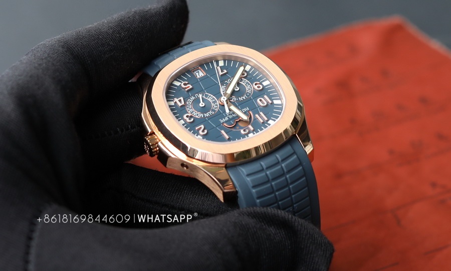 Patek Philippe Aquanaut 5261R-001 Weighted Replica Watch Introduction 第9张